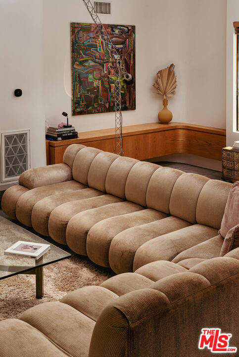 MLS #25543225 image #8