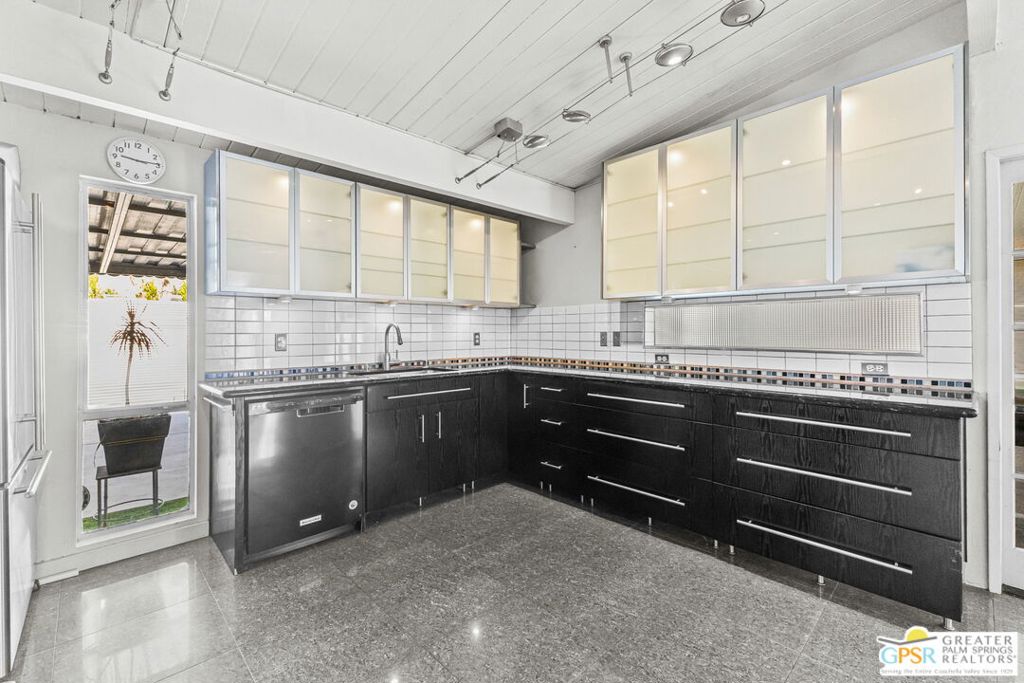 MLS #25547401PS image #11