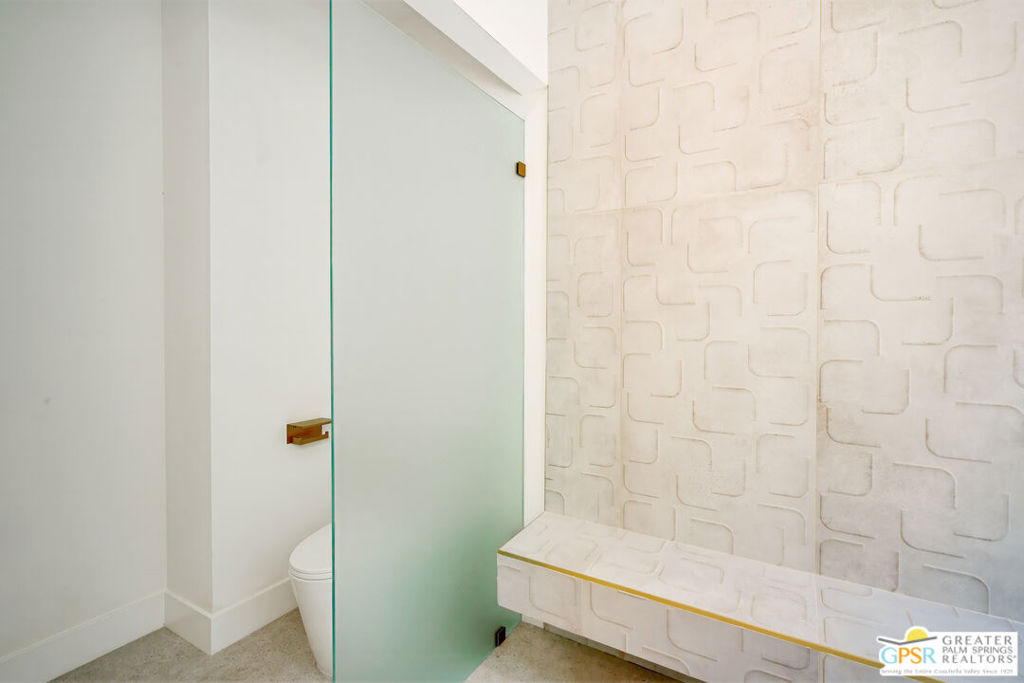 MLS #25559985PS image #25