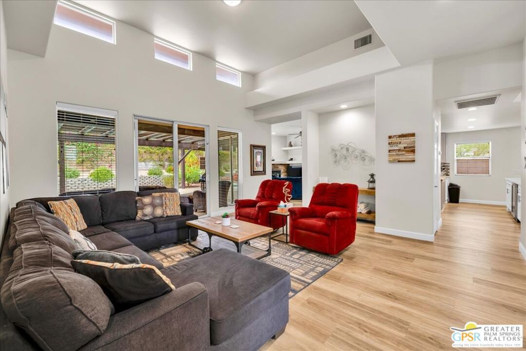 MLS #25560561PS image #12