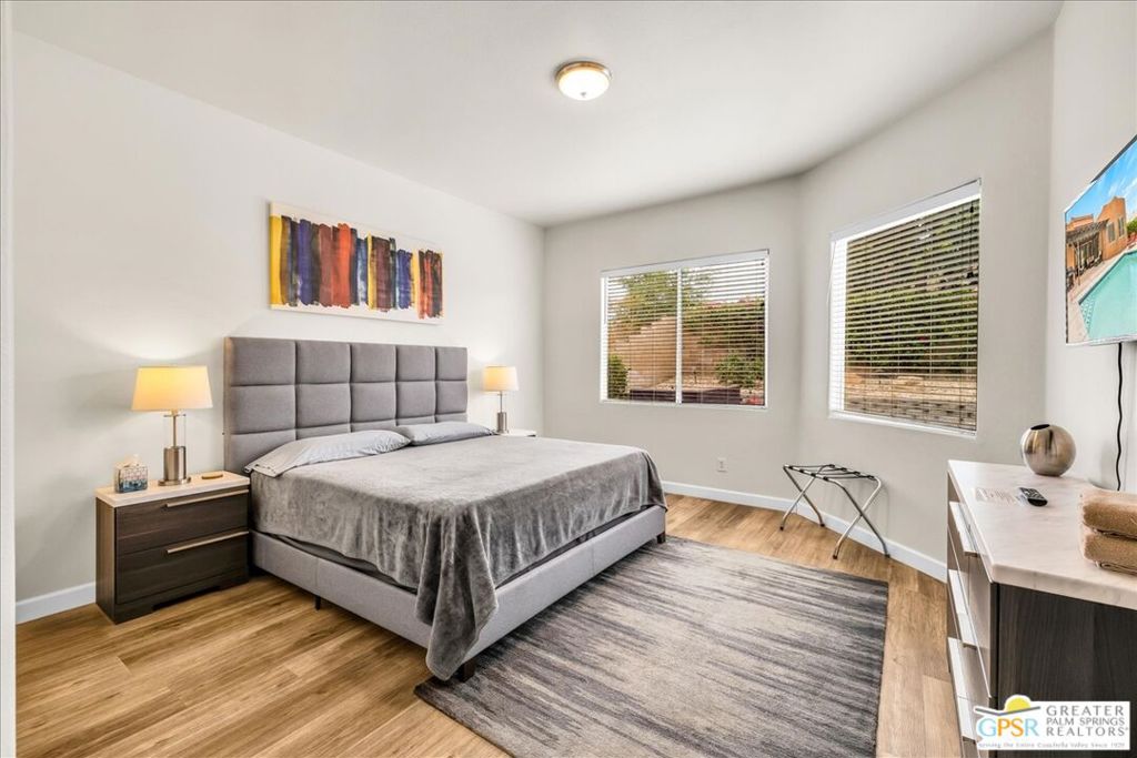 MLS #25560561PS image #24