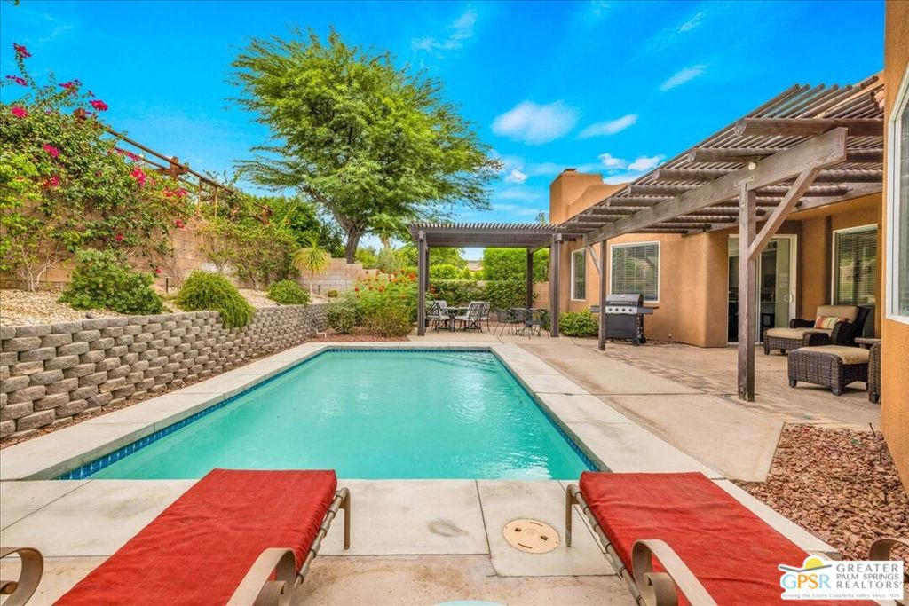 MLS #25560561PS image #9