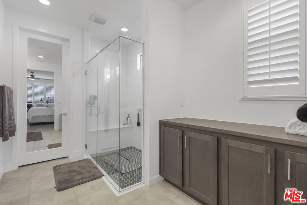 MLS #25565155 image #16