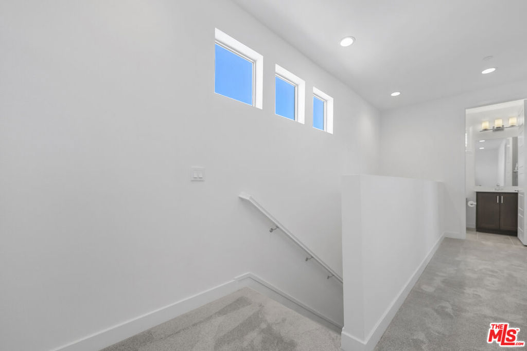 MLS #25565155 image #19