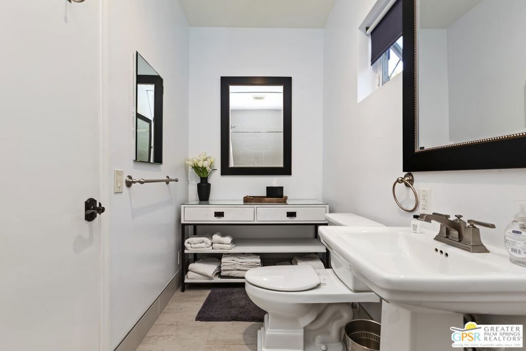 MLS #25565535PS image #25