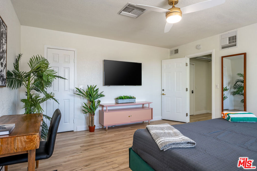 MLS #25565709 image #13