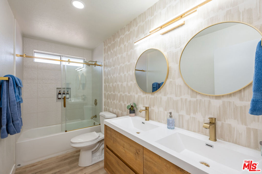 MLS #25565709 image #22