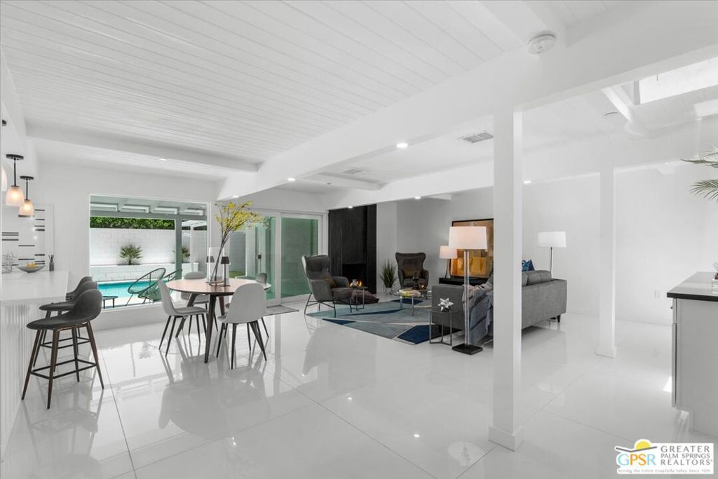 MLS #25568311PS image #2