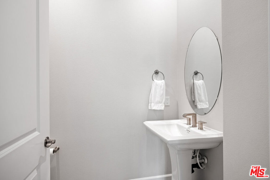 MLS #25570247 image #15