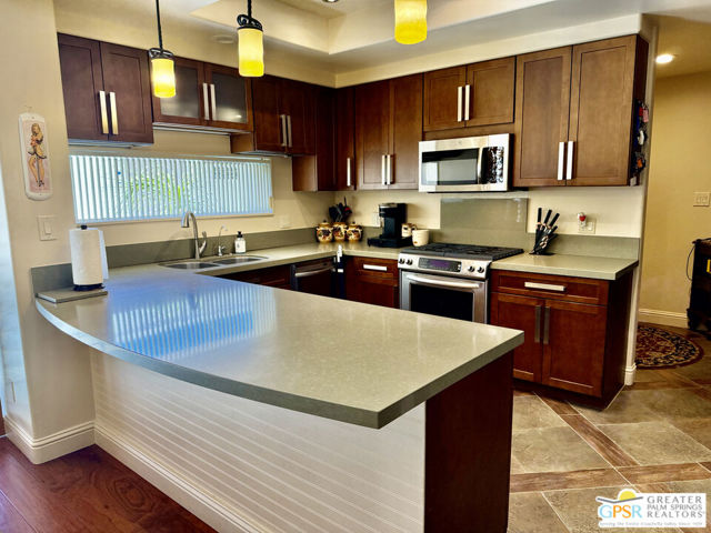 MLS #25570385PS image #2