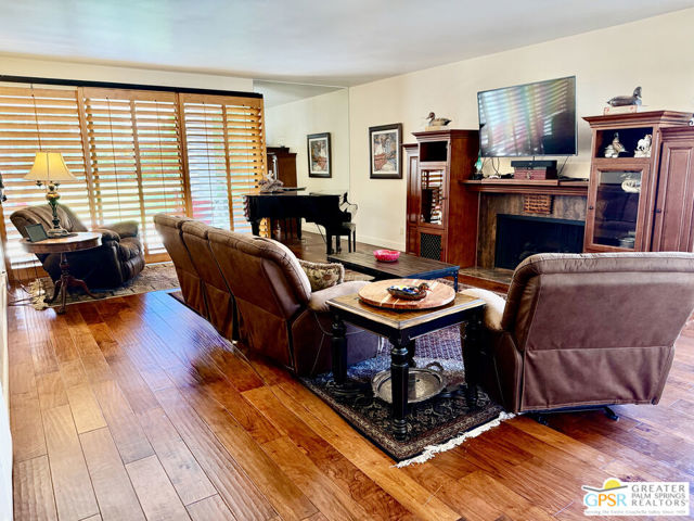 MLS #25570385PS image #4