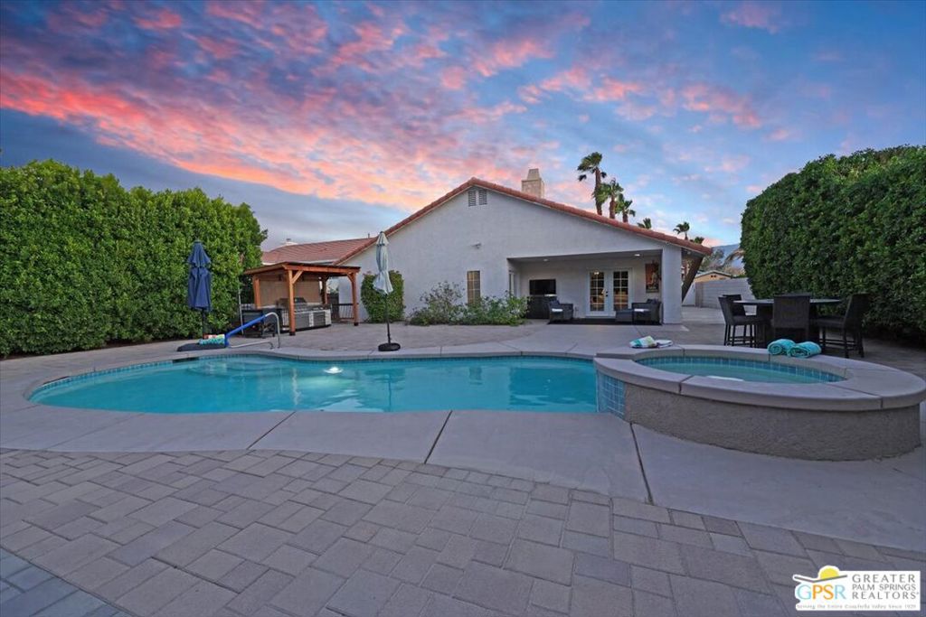 MLS #25570533PS image #0