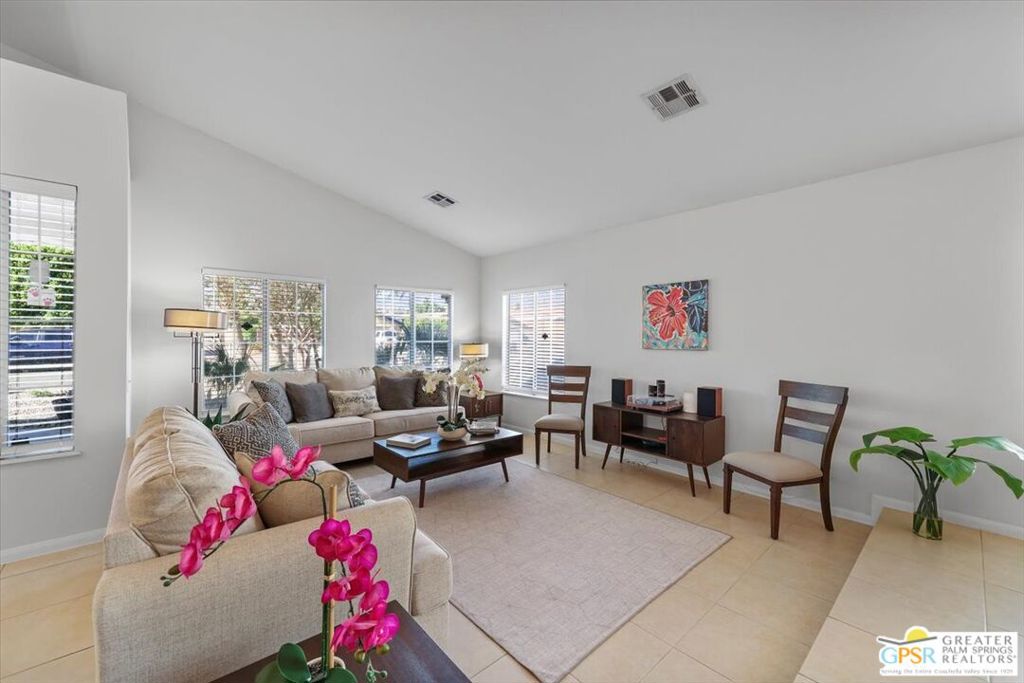 MLS #25570533PS image #11