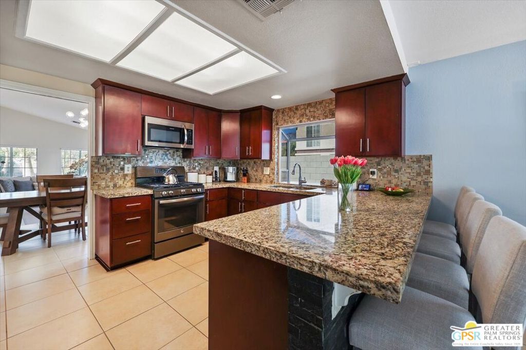 MLS #25570533PS image #16