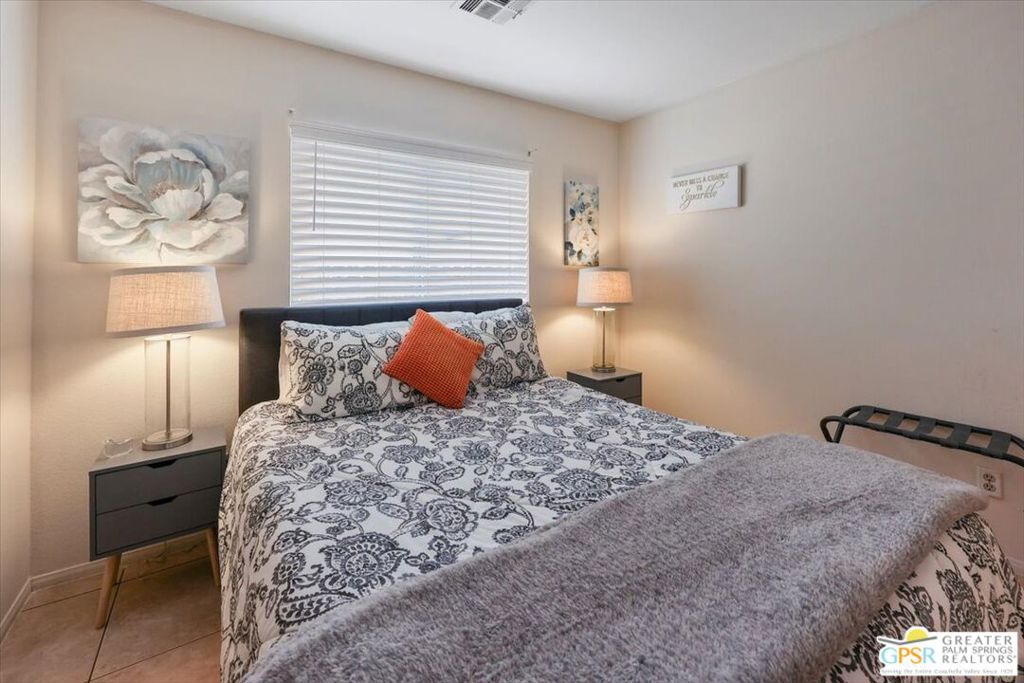 MLS #25570533PS image #40