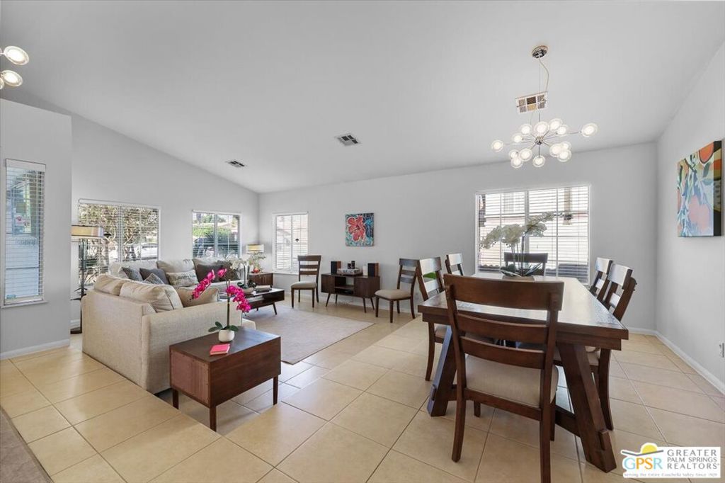 MLS #25570533PS image #9