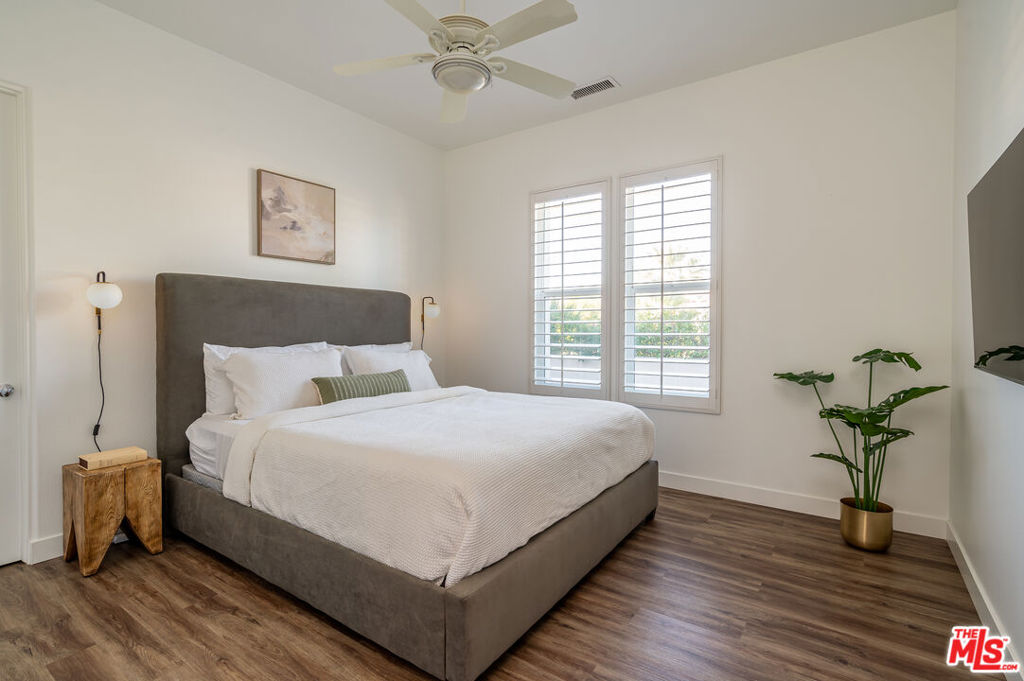 MLS #25571057 image #16