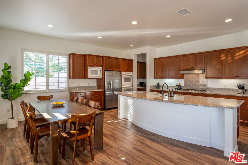 MLS #25571057 image #29