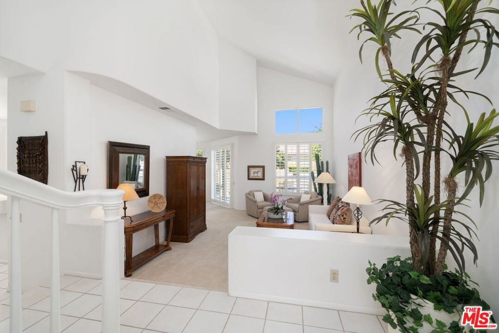 MLS #25571405 image #12