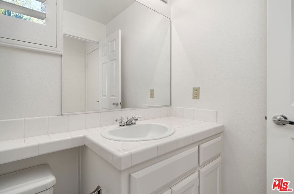 MLS #25571405 image #27