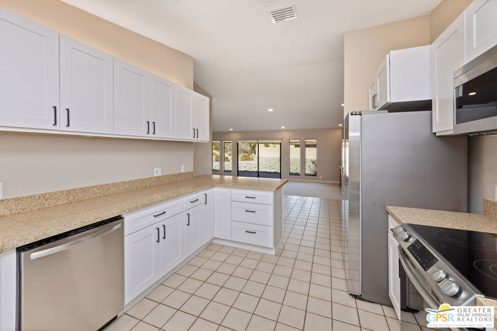 MLS #25572243PS image #4