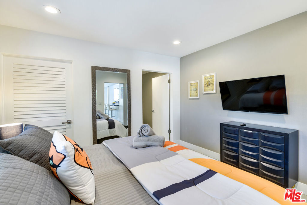 MLS #25572863 image #17