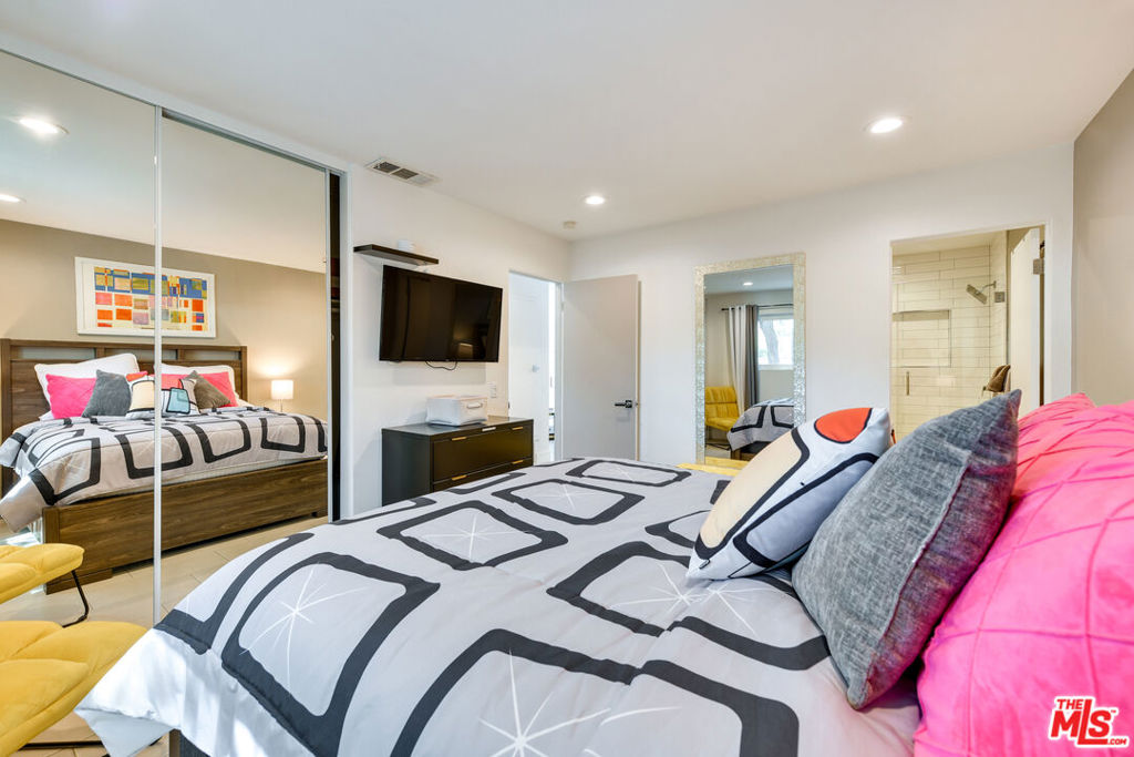 MLS #25572863 image #19