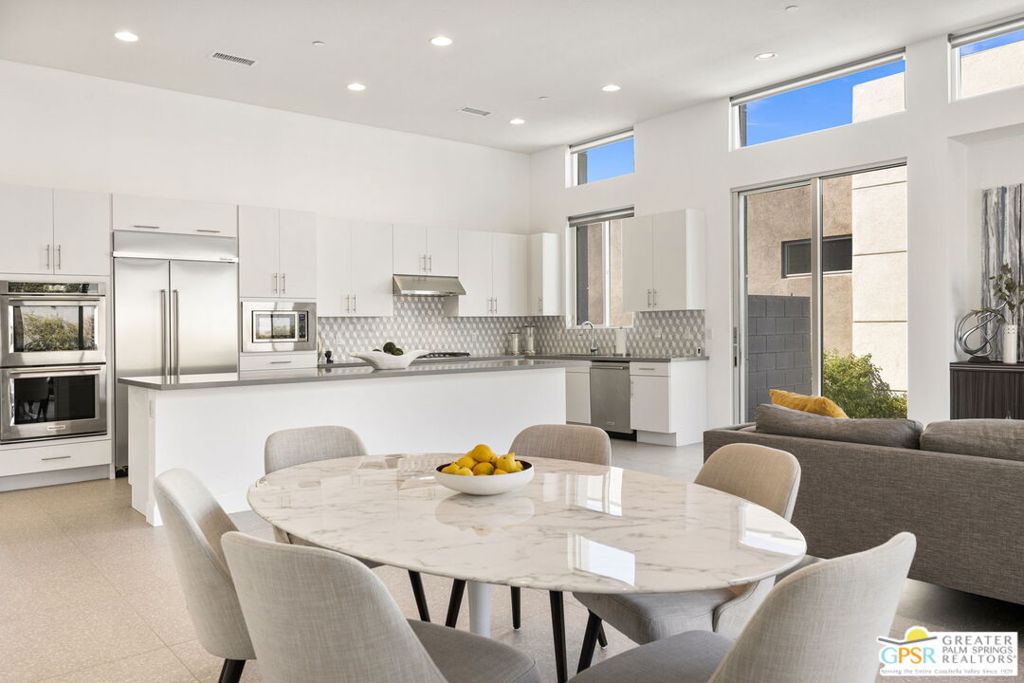 MLS #25573461PS image #2