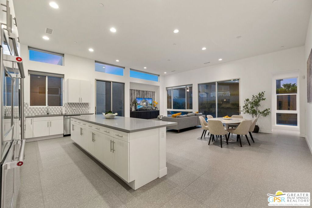 MLS #25573461PS image #20