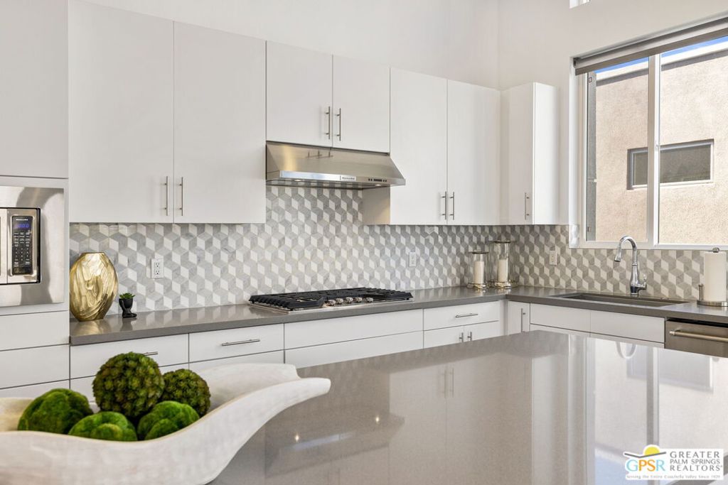 MLS #25573461PS image #4