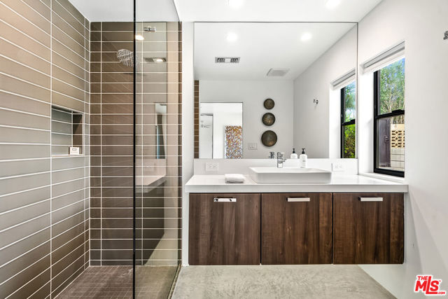 MLS #25573887 image #28