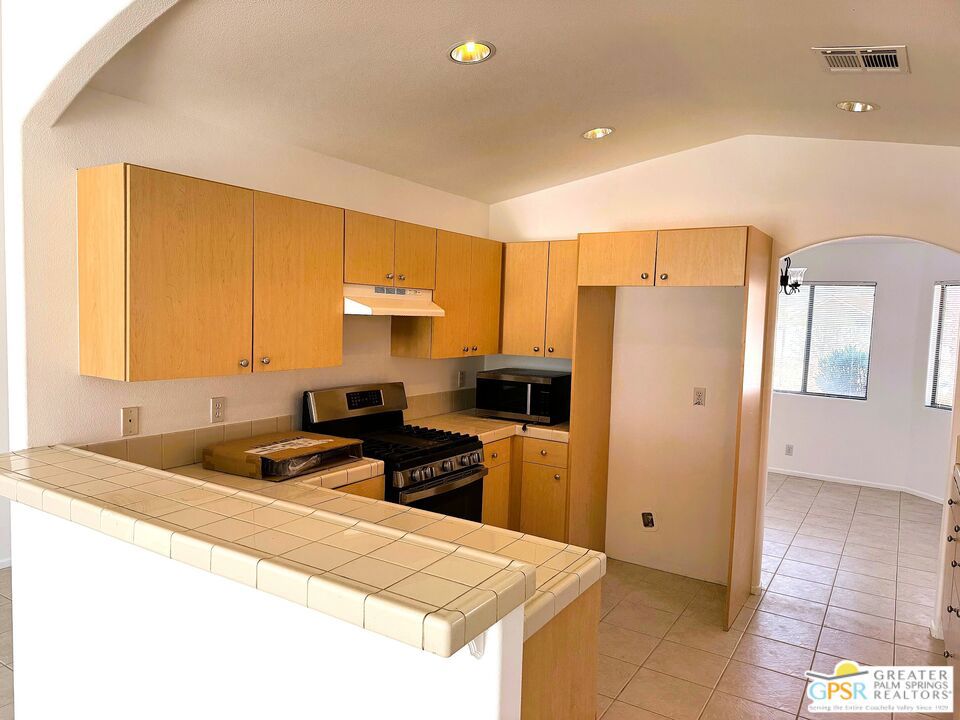 MLS #25575271PS image #3