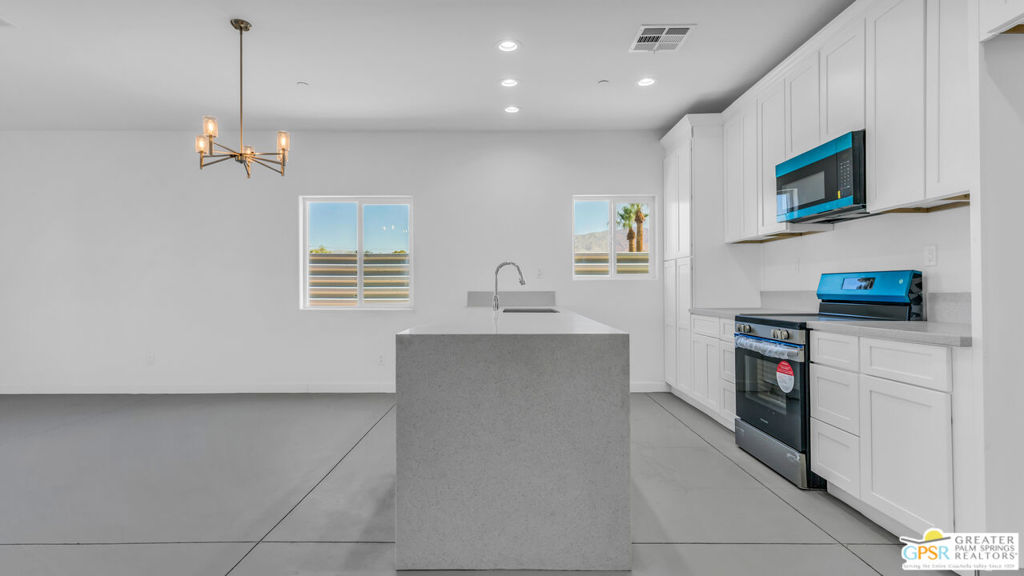 MLS #25576701PS image #2