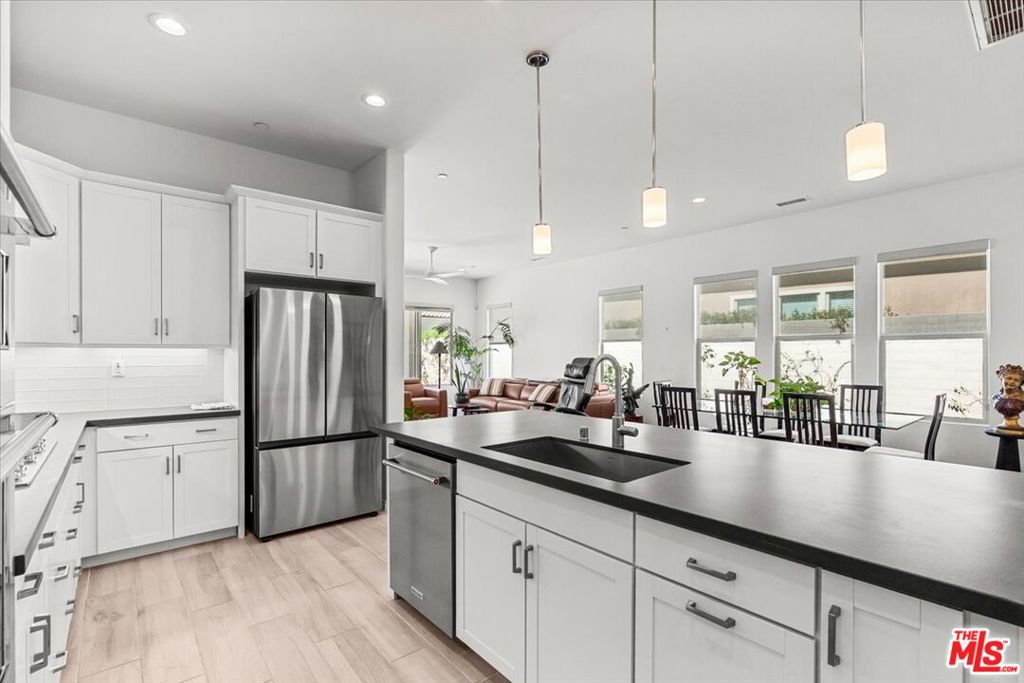 MLS #25576817 image #3