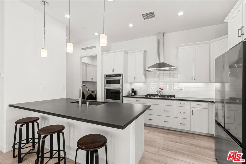 MLS #25576817 image #4