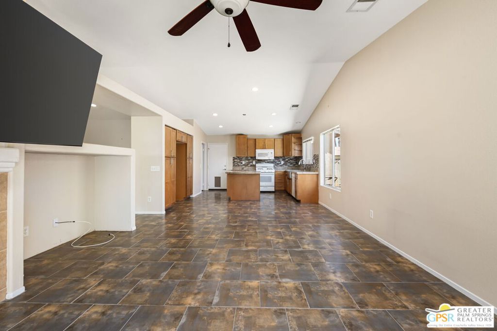 MLS #25576893PS image #11