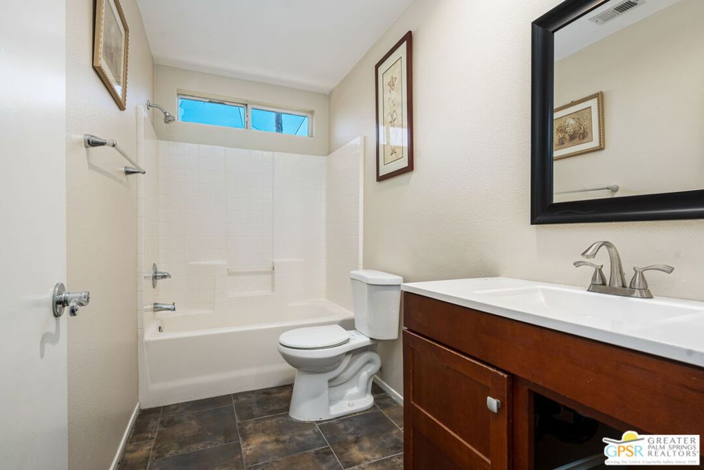 MLS #25576893PS image #25