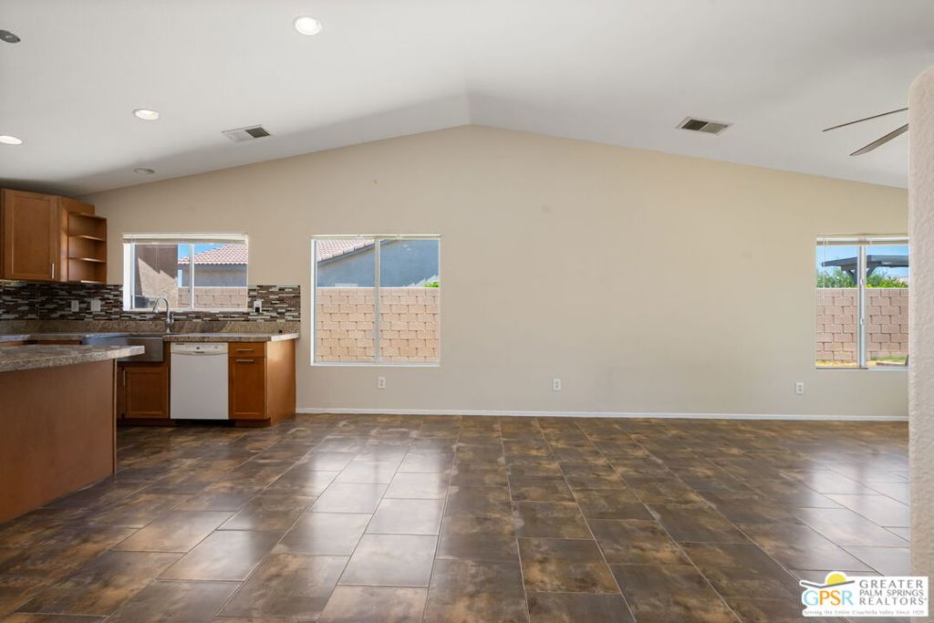 MLS #25576893PS image #8