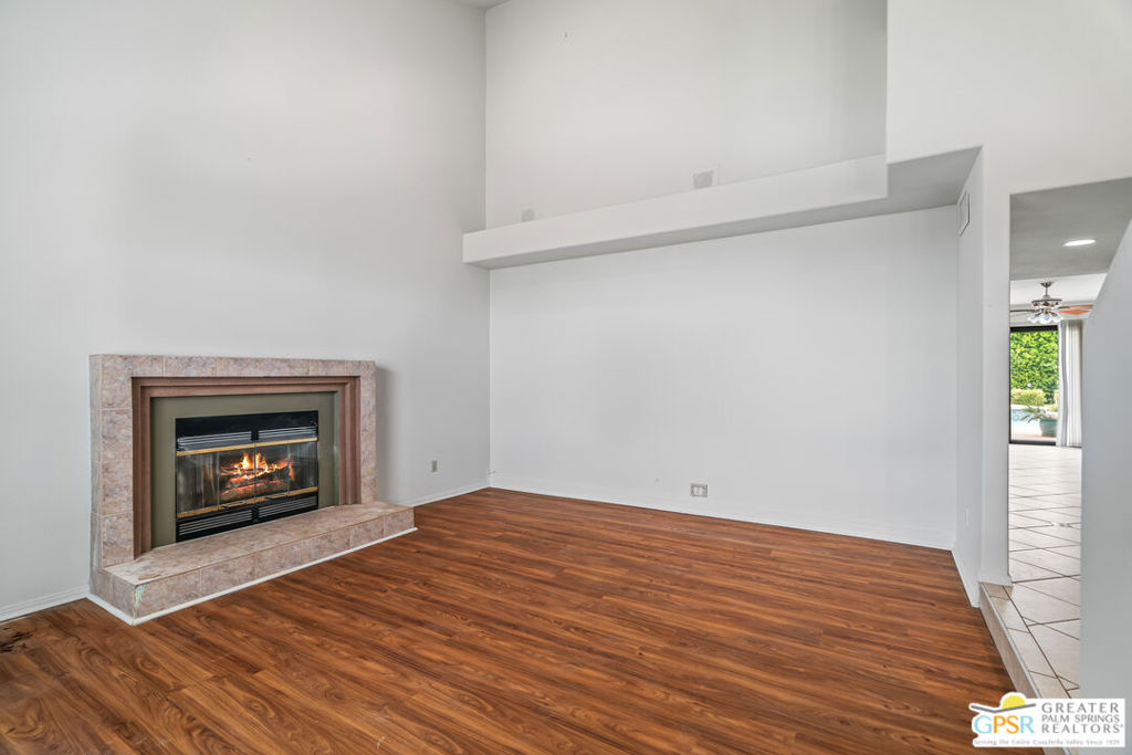 MLS #25577535PS image #1