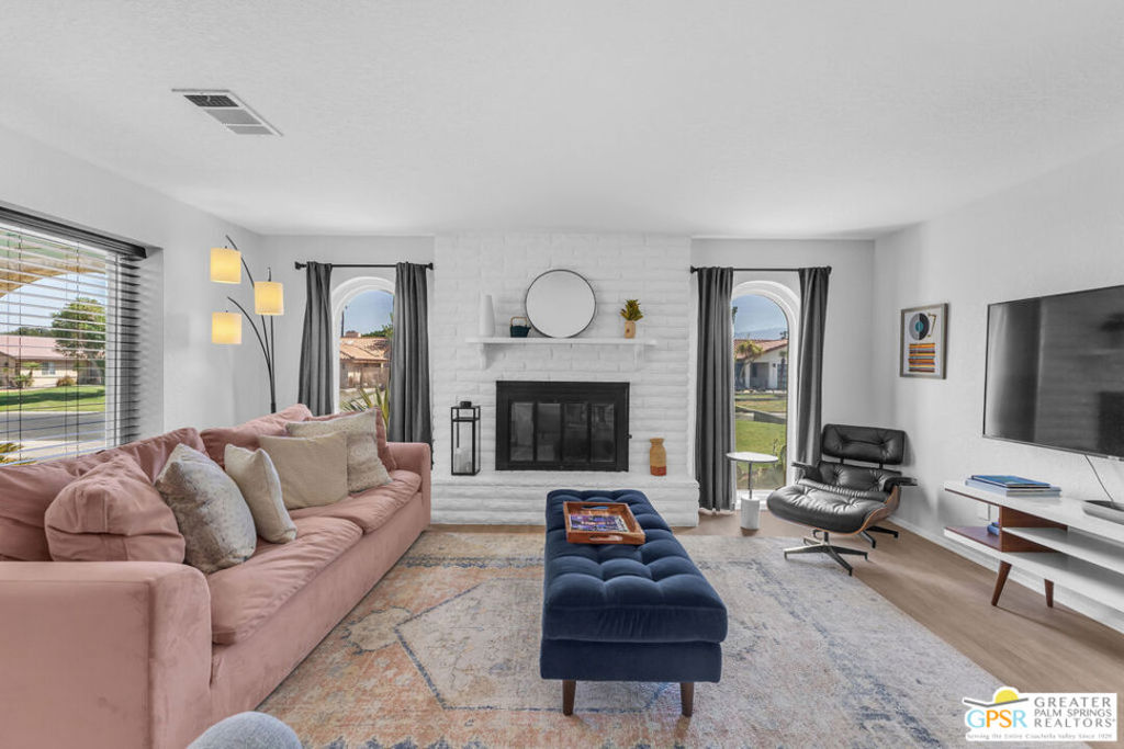 MLS #25578267PS image #0