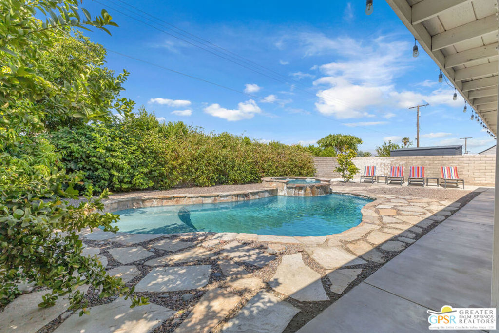 MLS #25578267PS image #17