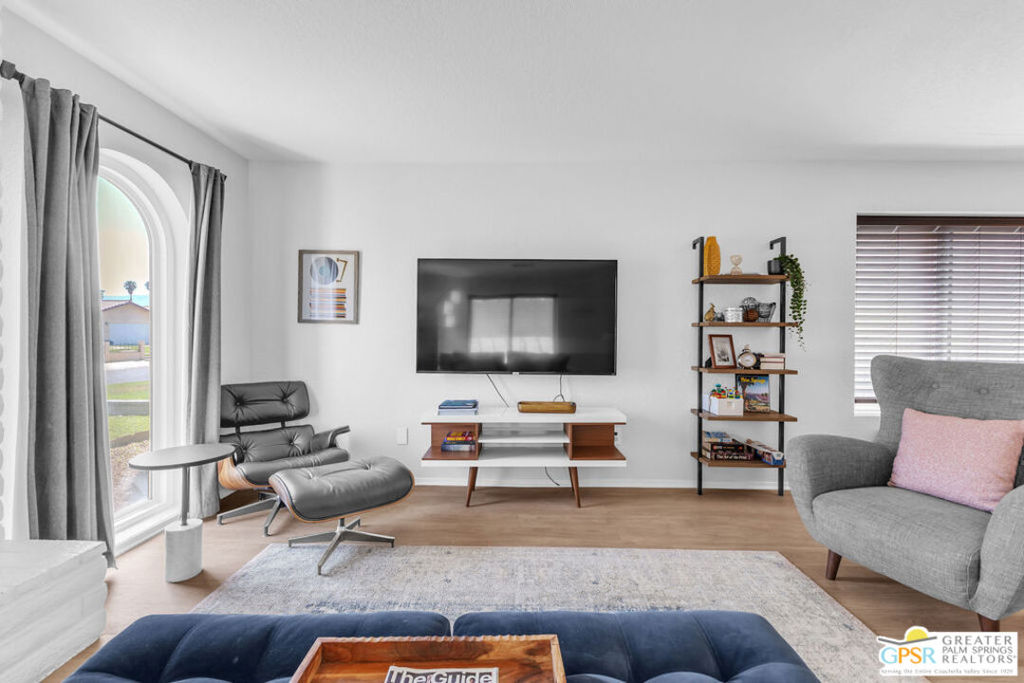 MLS #25578267PS image #2