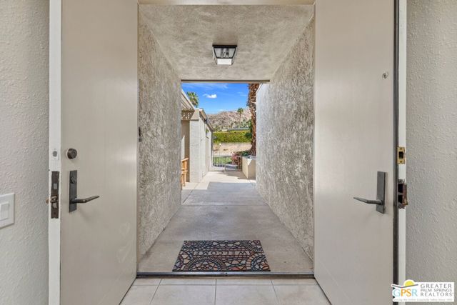 MLS #25578365PS image #5