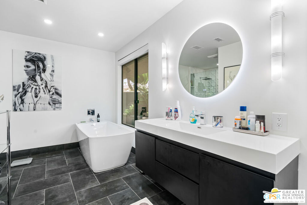 MLS #25579701PS image #24