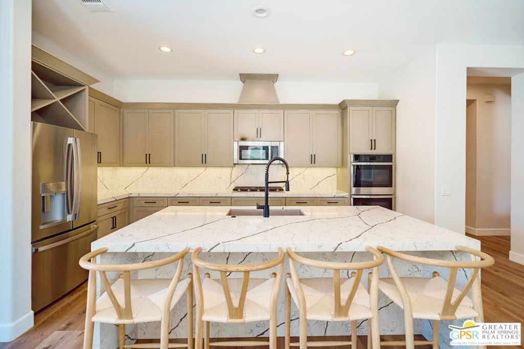 MLS #25580671PS image #2