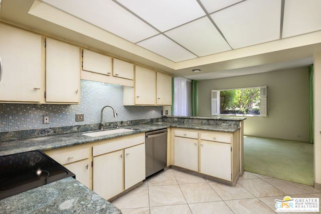 MLS #25581645PS image #17