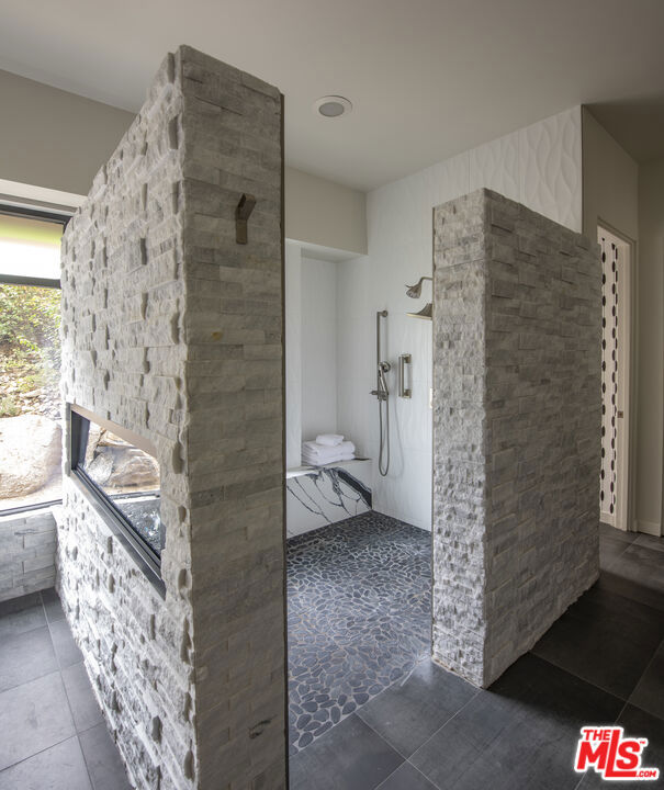 MLS #25581721 image #29