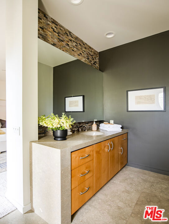 MLS #25581721 image #37