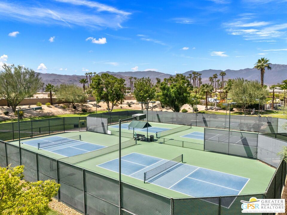 MLS #25582813PS image #3