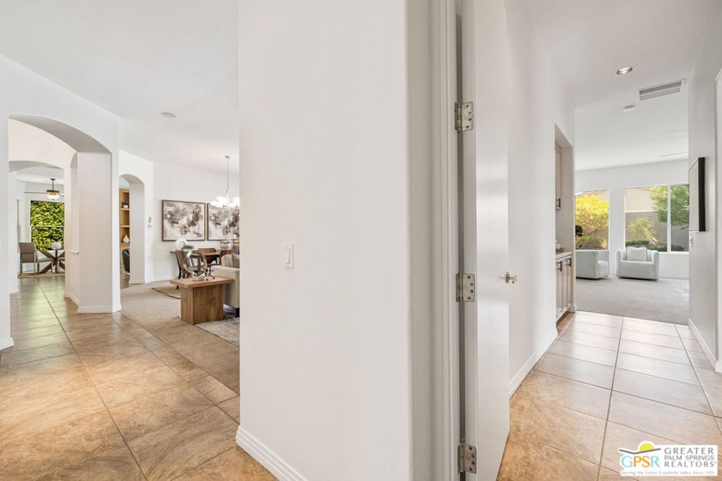 MLS #25582813PS image #42